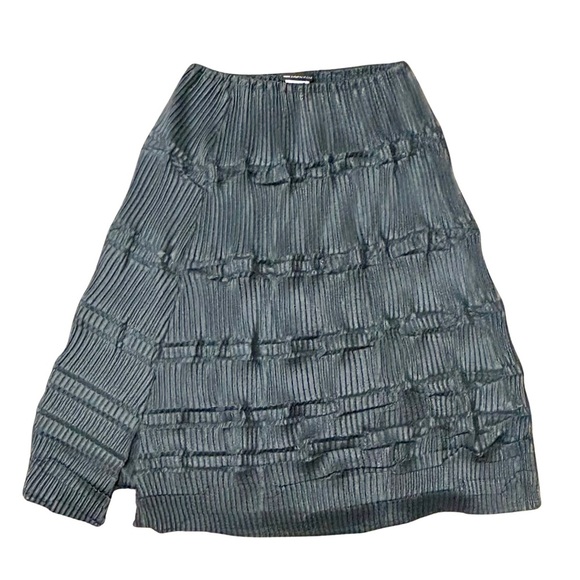 Babette Black Pleated Textured Skirt | Size Small | Made in USA - Picture 1 of 5
